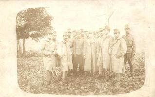 1915 Besztercebánya, Banska Bystrica; Magyar pótszázad önkénteseinek csoportképe / voluntary unit of the Hungarian army, group photo
