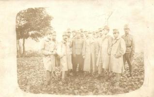 1915 Besztercebánya, Banska Bystrica; Magyar pótszázad önkénteseinek csoportképe / voluntary unit of the Hungarian army, group photo