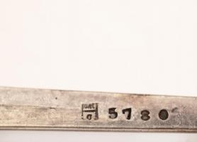 cca 1900 Jelzett, ezüstözött, halas étkészlet. 6 villa és kés / cca 1900 Fish fork and knife set. Si...