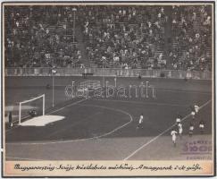 cca 1930 Magyarország-Svájc kézilabda mérkőzés,  fotó Nemzeti Sport, kartonra ragasztva, 16x22cm