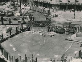 cca 1968 Budapest, Baross téri látomások, Karai Sándor 3 db pecséttel jelzett városképe, 24x18 cm