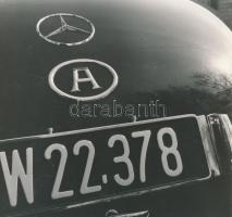 cca 1985 Molnár-Csikós Virág: Fény, felület, anyag című sorozatából 3 db jelzés nélküli vintage fotó...