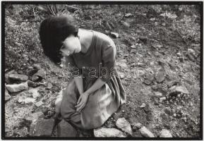 cca 1985 Molnár-Csikós Virág jelzés nélküli vintage fotósorozata, 4 db fotó, 15x22 cm