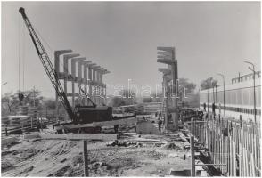 cca 1970 Budapest, Építkezés a metró Örs vezér téri végállomásánál, 4 db vintage fotó, 18x24 cm és 2...