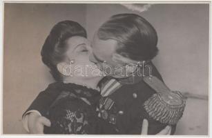 cca 1940 Tímár József (1902-1960) színész gyermekével és egy filmszerepben, 2 db vintage fotó, egyik...