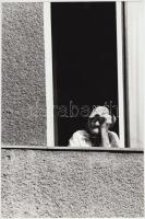 cca 1971 Zsigri Oszkár (1933-?): Ez már nem az ő világa, feliratozott vintage fotóművészeti alkotás a szerző hagyatékából, 24x16 cm