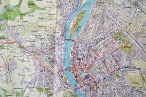 1926 La capitale Budapest, Haupt- und Residenzstadt, 1:20000--1:50000, Budapest főváros Házinyomdája...