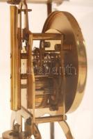 Schatz 400. 400 napos mechanikus asztali óra, szép, eredeti állapotban üvegbúra alatt. Jól működik. ...