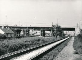 cca 1970 Budapesti felüljárók vegyes tétele, 6 db jelzés nélküli vintage városfotó, 18x24 cm