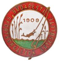 ~1920-1930. Budapesti Sporthorgászok Egyesülete 1909 zománcozott fém gomblyuk jelvény BERÁN N. BUDAPEST DÖBRENTEI U.2. gyártói jelzéssel (25,5mm) T:2 Hungary ~1920-1930. Sportfishermens Association of Budapest 1909 enamelled metal button badge with makers mark BERÁN N. BUDAPEST DÖBRENTEI U.2. (25,5mm) C:XF