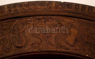 cca 1900 öntött vas dísztál,  tudományok allegorikus ábrázolásával, jelzett (August Kitschelts Erben...