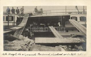 1908 Az MFTR Margit gőzös kiemelése / pulling out the sunken Hungarian steamship, SS Margit, photo