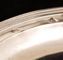 Ezüst szerviztálca, ovális, lépcsőzetes peremmel, Ag., nettó: 830gr., jelzett, Pest, cca 1940, GM me...