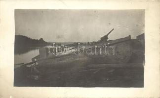 Hajó ágyúval / damaged gunboat, photo