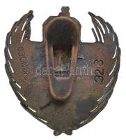 ~1940. "Magyar Királyi Téli Gazdasági Iskola Csongrád" sorszámozott, zománcozott gomblyuk ...