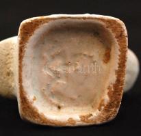 Gorka Géza (1894-1971): Lófejes sakkfigura, mázas kerámia, jelzett (Nógrádverőce), nagyon apró kopás...