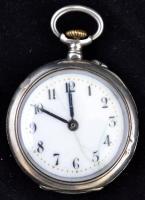 Ezüst fedeles zsebóra,Remontoir cylindre 10 roubis,  kissé repedt számlappal, Ag., bruttó:21,4gr., jelzés nélkül, működik, d:3cm / Lidded silver pocket watch, a little cracked clock face, Remontoir cylindre 10 roubis, Ag, gross: 21,4gr, without hallmark, operate, d: 3cm