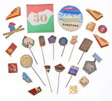 25db vegyes magyar és külföldi szocialista jelvény, kitűző, közte, 1961. "A Szakma Ifjú Mestere" zománcozott fém jelvény, "Ganz Mávag Budapest" zománcozott fém kitűző T:vegyes