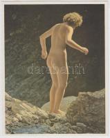 Akt a sziklákon, színes fotónyomat, 20x16 cm