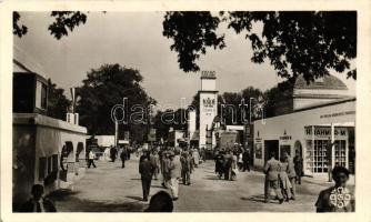 1942 Budapest, Nemzetközi Vásár "Háborús Vásár"; - 3 db régi képeslap / 3 old postcards