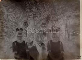 14 db régi üvegnegatív, az egyik sérült, 12×9 cm