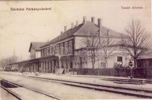 Párkánynána railway-station