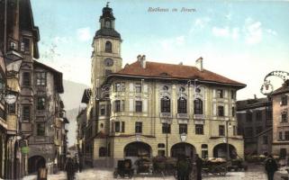 Bolzano, Bozen (Tirol); Rathaus / town hall, horse carriage
