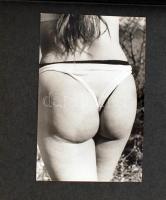 Erotikus fotóalbum, benne 21 db képpel, egy sérült, 14x9 cm