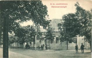 Máramarossziget, csendőrlaktanya; kiadja Kaufmann Ábrahám és fiai / gendarmerie barracks (ázott sarok / wet corner)