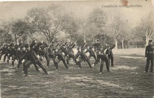 Csendőrök tornagyakorlata / Hungarian gendarme gymnastics practice (EK)