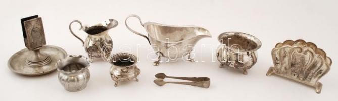 12 db-os fém tétel, tálcákkal, gyufatartóval, kiöntőval, stb