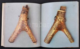 Borsos Béla: Magyar vadász lőportartók. Bp., 1982, Corvina. Kiadói egészvászon-kötésben, borítóval