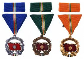~1960-1970. "A Haza Szolgálatáért"  (3xklf) arany, ezüst és bronz fokozatok, mind mellszal...