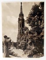 cca 1930 Mátyás templomi fényképezés, fotó, hibás sarok, 29x22cm