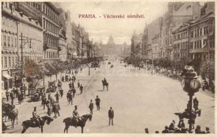 Praha, Prag; - 19 old postcards in mixed quality, with one litho card