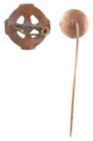 2db klf vallási témájú zománcozott fém jelvény T:2