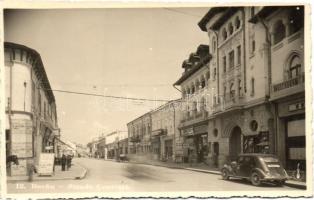 Bákó, Bacau; Strada Centrala / main street, shops, automobile