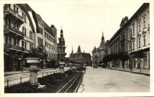 Kolozsvár, Horthy Miklós út, Minerva biztosító / street with shops