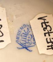 Viktória mintás Herendi fonott kosár, kézzel festett, jelzett, apró kopásnyomokkal, d: 13 cm