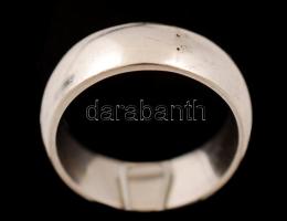 Ezüst "Caul" gyűrű, Ag., nettó: 7,2gr, jelzett, méret: 59 / Silver "Caulk" ring, Ag, net. 7.2 grams, marked, size: 59