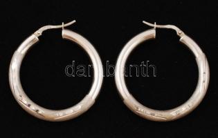 Ezüst fülbevaló-karika, Ag., nettó: 4,2gr, jelzett , d:3cm/ Silver hoop earrings, Ag, net. 4,2gr, marked, d: 3 cm