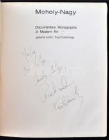 Moholy-Nagy. Documentary Monograph. Edited by Richard Kostelanetz. New York, 1970, Praeger. Kiadói p...