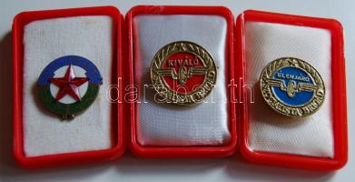 3db (klf fokozatú) "Szocialista Brigád" kitűző, eredeti tokban T:1