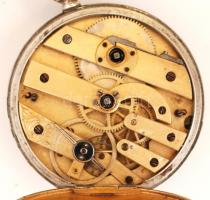 Ezüst zsebóra lánccal, kulcsos, Ag.,bruttó:81,9gr., jelzett, működik, d:4,5cm/Silver pocket watch wi...