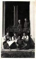 1942 Barót, magyar katonák és hölgyek csoportképe / Baraolt, Hungarian soldiers and ladies group photo (ragasztónyom / gluemark)