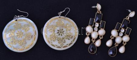 Kis bizsu tétel gyűrűkkel, fülbevalókkal, karkötővel, szövet borítású szép ékszertartó dobozkában