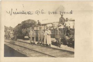 1916 Német katonák az orosz fronton tábori vonattal, I. világháború / WWI German soldiers at the Russian front with a field train