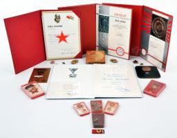 25db-os vegyes szocialista kitüntetés, miniatűr, adományozói okirat tétel, emlékérem tétel, közte "Kiváló Katona" zománcozott fém miniatűr jelvény, "Kiváló Dolgozó" zománcozott fém jelvény, 1972. "Úttörővezető Érdemérem" kitüntetés adományozói okirata T:vegyes