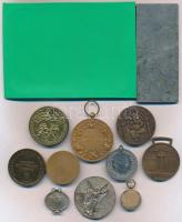 13db-os vegyes külföldi emlékérem, plakett, replika tétel, közte Olaszország 1918. "Olasz Szöve...