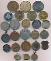 25db klf, főleg külföldi emlékérem, medál, jelvény, közte közte Németország 1948. "Karl Marx sz...